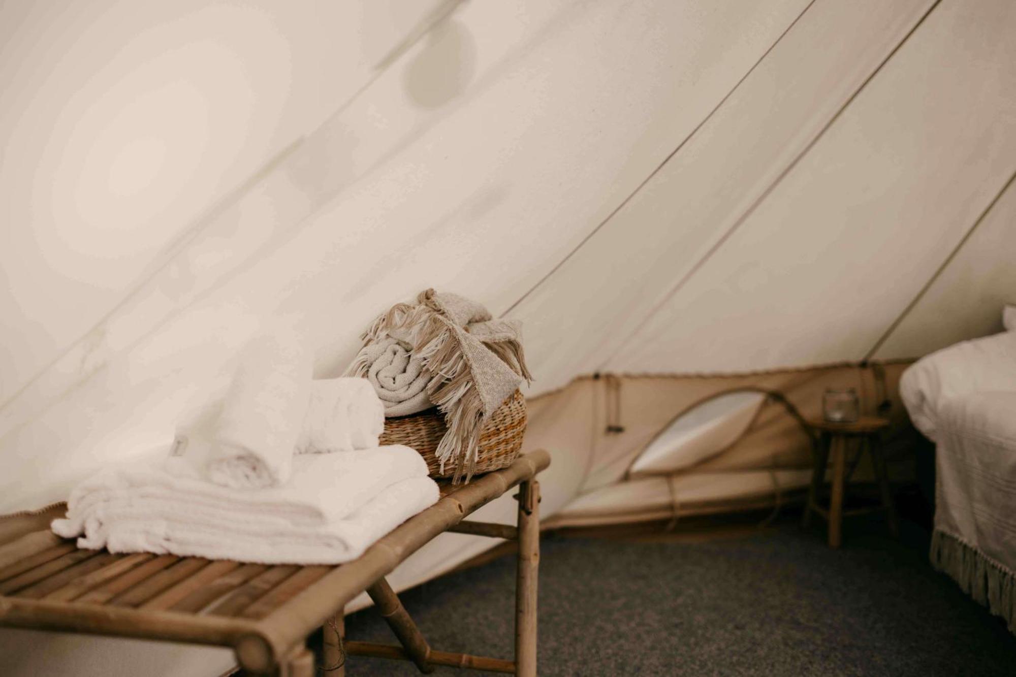 Falkeroed - Lyxig Glamping I Naturreservat Ink Frukost Grebbestad Buitenkant foto